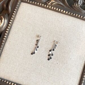 14KT White Gold Circle Dangle Earrings